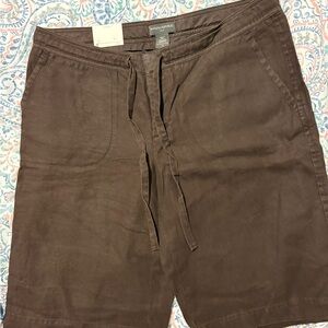 Banana Republic Women’s Dark Brown Flat Front Shorts